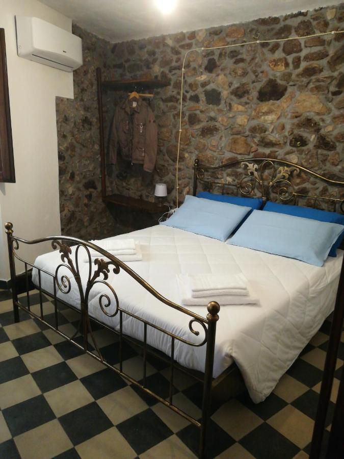 Deiana Bed & Breakfast Santu Lussurgiu Room photo