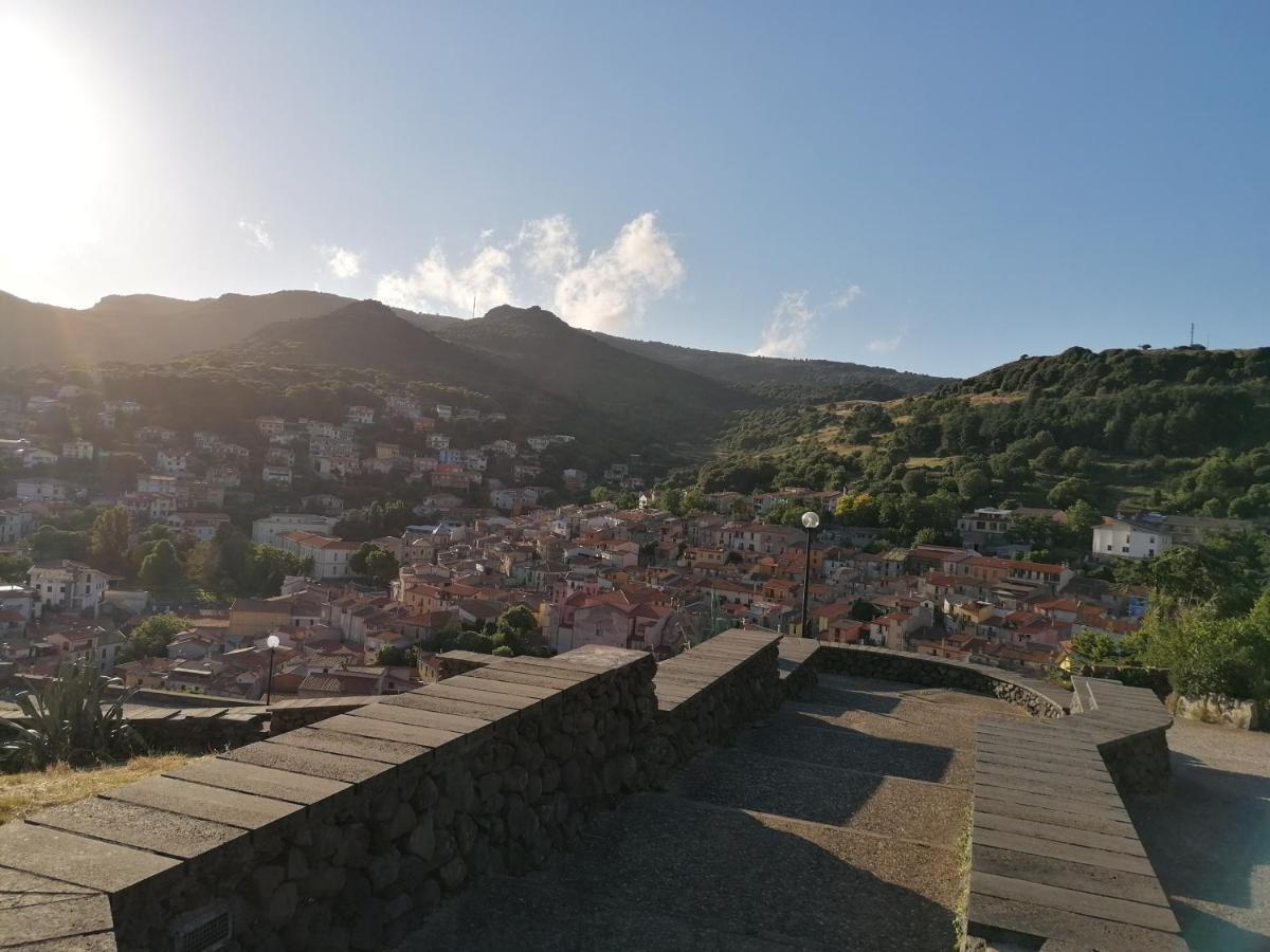 Deiana Bed & Breakfast Santu Lussurgiu Exterior photo