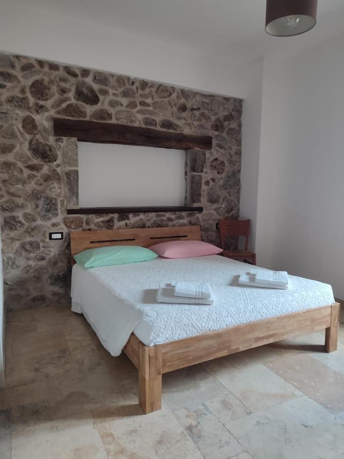 Deiana Bed & Breakfast Santu Lussurgiu Exterior photo